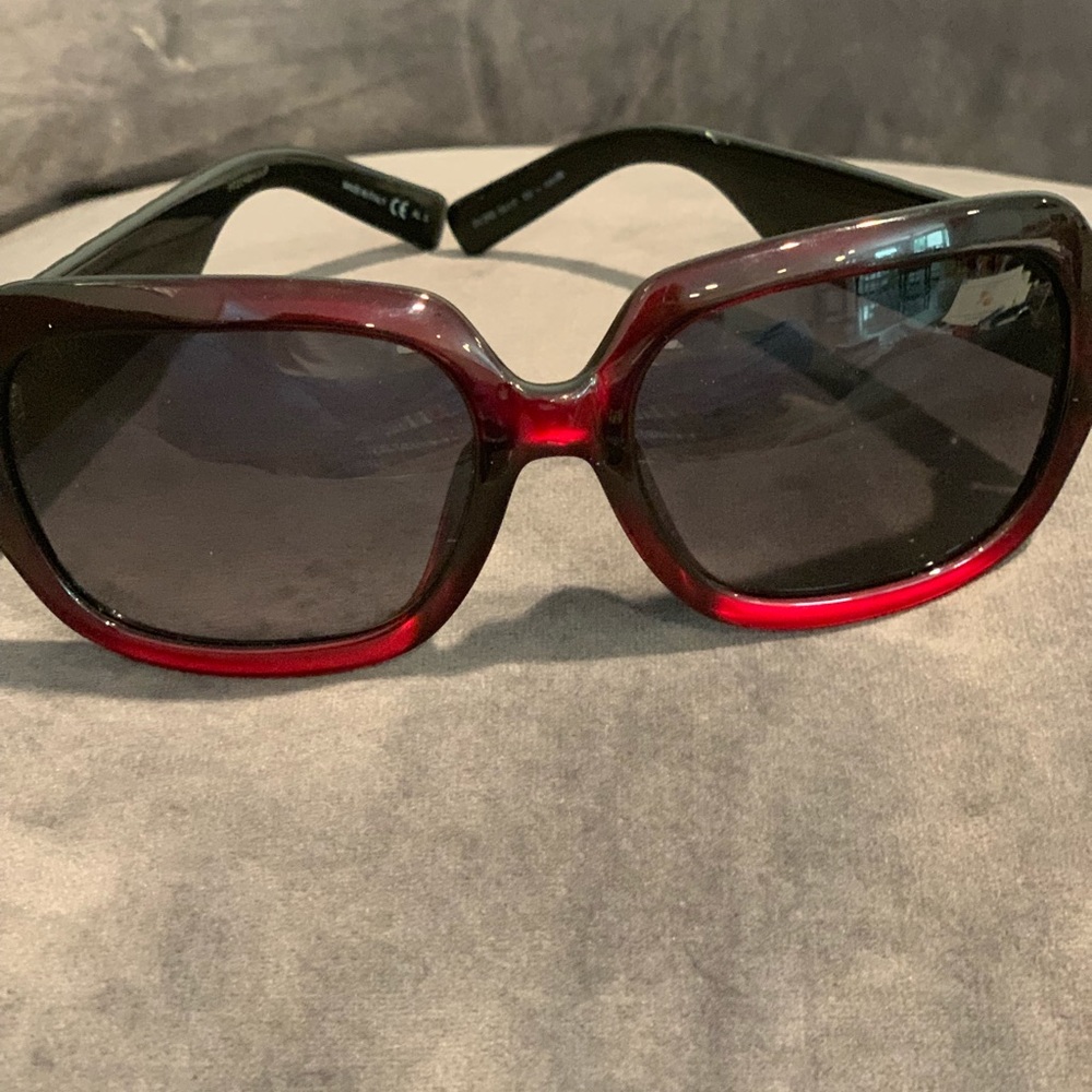 ☀️☀️☀️☀️Christin Dior Sunglasses